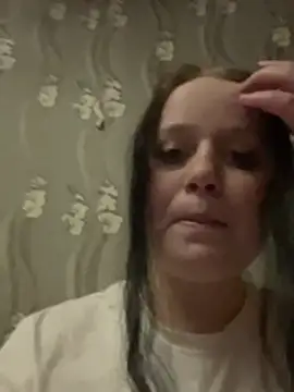 tiny lily  online show from 04/20/26, 06:53