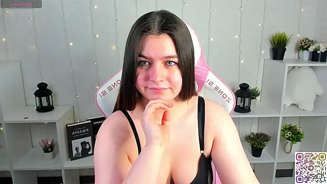 Margaret  Moon online show from 05/18/26, 08:08