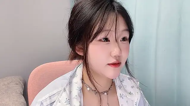 Lilababy00 online show from 04/19/26, 08:26