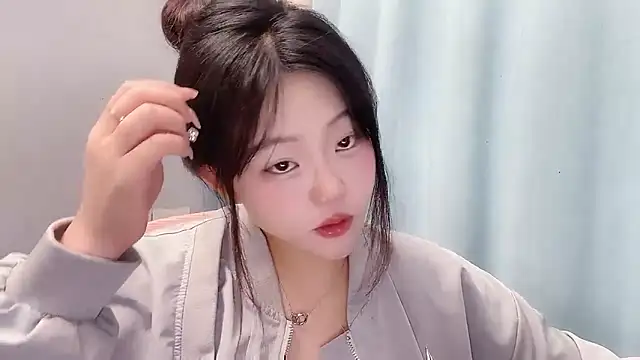 Lilababy00 online show from 04/26/26, 02:09