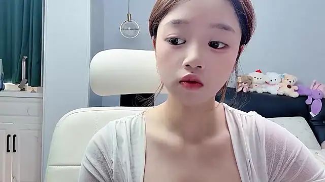Lilababy00 online show from 05/22/26, 03:26