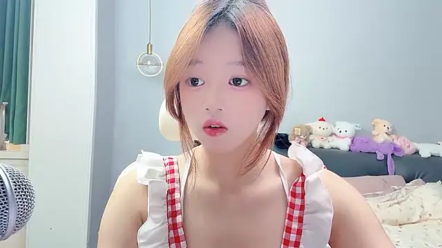 Lilababy00 online show from 05/25/26, 05:18