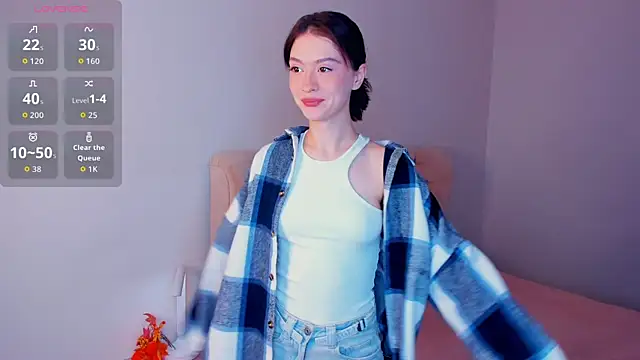 LibbieSchworm online show from 04/14/26, 08:41