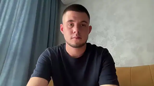 Snapshot of Viktor348 chatting on 04/08/26, 01:23 Viktor348 online show from 04/08/26, 01:23