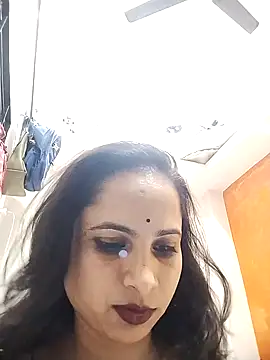 Bebo QueeN online show from 04/21/26, 05:08