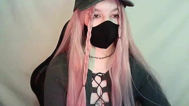 Snapshot of Lymalia chatting on 05/21/26, 03:26 Lymalia online show from 05/21/26, 03:26