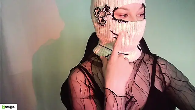 Snapshot of Lymalia chatting on 05/02/26, 02:06 Lymalia online show from 05/02/26, 02:06