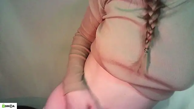 Snapshot of Lymalia chatting on 05/11/26, 03:52 Lymalia online show from 05/11/26, 03:52