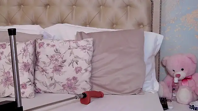 AylinRosee online show from 06/26/26, 01:11