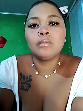 Nikita Glam online show from 05/02/26, 01:44