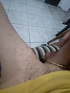 lucasanal20 online show from 04/12/26, 11:13