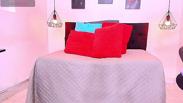 hilary banks1 online show from 07/11/26, 04:46