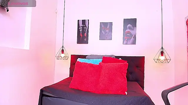 hilary banks1 online show from 06/12/26, 04:54