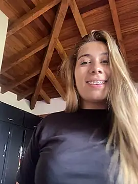  BellaSmith  online show from 06/17/26, 07:57