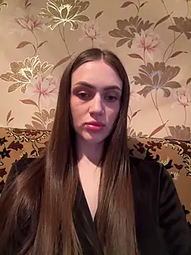 Snapshot of AlinaLove3213 chatting on 04/12/26, 05:05 AlinaLove3213 online show from 04/12/26, 05:05