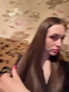 Snapshot of AlinaLove3213 chatting on 04/11/26, 06:00 AlinaLove3213 online show from 04/11/26, 06:00