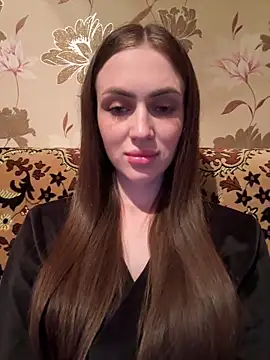 AlinaLove3213 online show from 06/12/26, 07:33