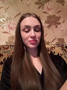 AlinaLove3213 online show from 06/22/26, 08:17