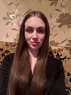 AlinaLove3213 online show from 06/15/26, 07:46