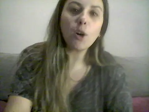 SoyMaraLuxe online show from 04/07/26, 05:15