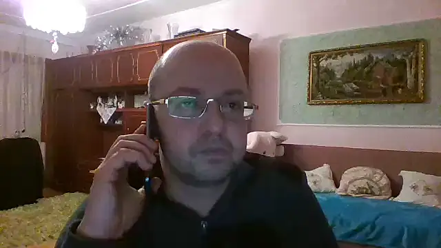 Snapshot of Luceriusbigass chatting on 02/20/25, 04:36 Luceriusbigass online show from 02/20/25, 04:36