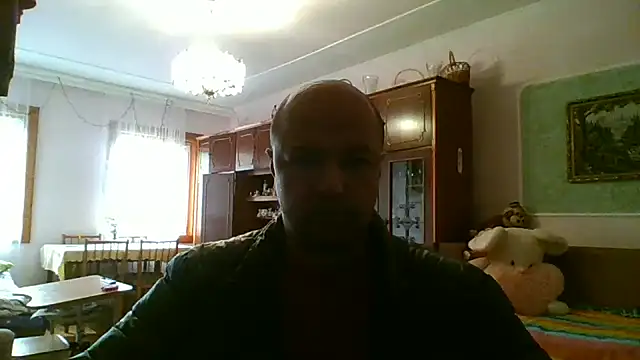 Snapshot of Luceriusbigass chatting on 10/18/25, 01:13 Luceriusbigass online show from 10/18/25, 01:13