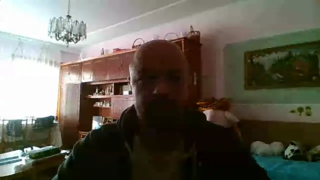 Snapshot of Luceriusbigass chatting on 09/27/25, 02:56 Luceriusbigass online show from 09/27/25, 02:56