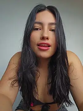 VioletRousee online show from 06/12/26, 02:15