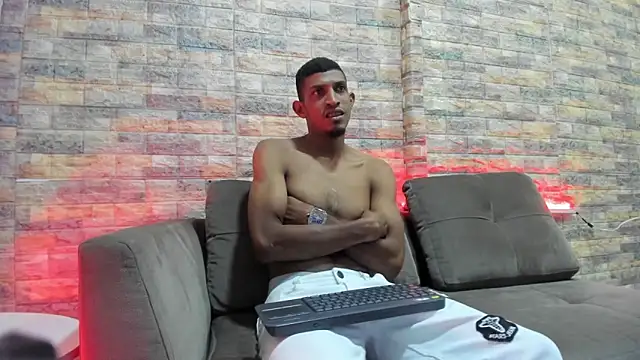 Snapshot of brad_Browns chatting on 04/12/26, 01:47 brad Browns online show from 04/12/26, 01:47