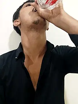 ROMEO JULIET0022 online show from 04/14/26, 08:25