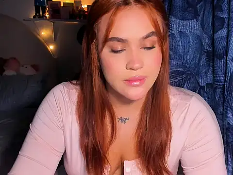Snapshot of Sabrina_Darkness chatting on 05/19/26, 06:09 Sabrina Darkness online show from 05/19/26, 06:09