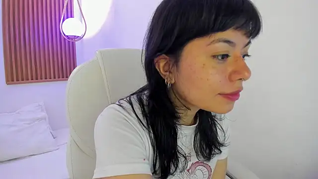 ghostmila online show from 04/19/26, 01:23