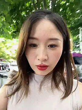 qin205205 online show from 07/08/26, 12:13