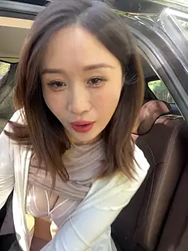 qin205205 online show from 07/23/26, 12:57