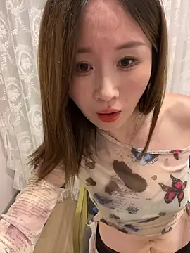 qin205205 online show from 07/08/26, 01:12