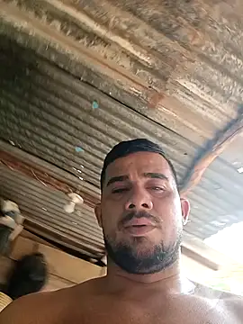 Snapshot of franDuxxx chatting on 04/15/26, 05:39 franDuxxx online show from 04/15/26, 05:39