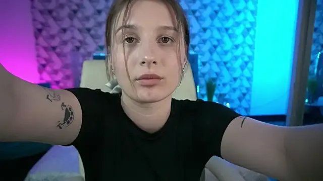 VikVikLove online show from 05/20/26, 12:57