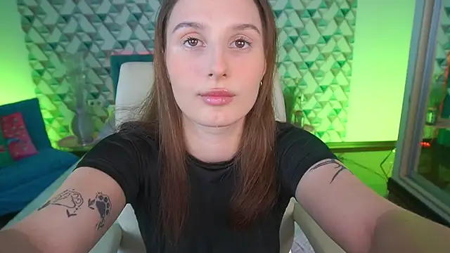 Snapshot of VikVikLove chatting on 06/10/26, 07:59 VikVikLove online show from 06/10/26, 07:59