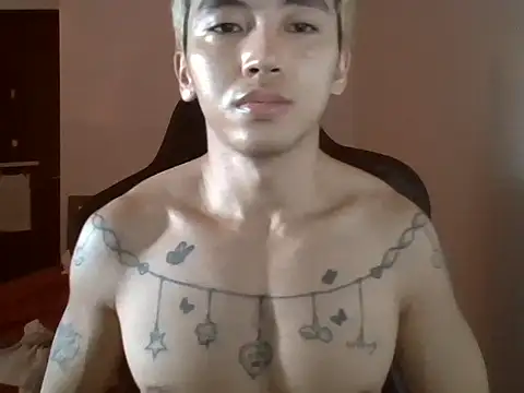 CheoXiao online show from 04/08/26, 06:48