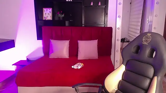 Sweet cat t online show from 05/29/26, 08:37