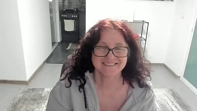 Snapshot of CatherineRowe chatting on 01/18/25, 08:19 CatherineRowe online show from 01/18/25, 08:19