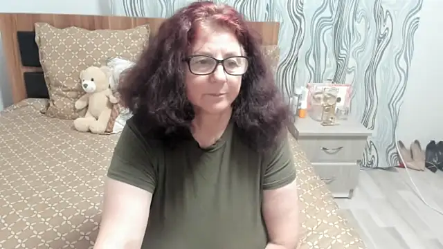 Snapshot of CatherineRowe chatting on 01/11/25, 08:11 CatherineRowe online show from 01/11/25, 08:11