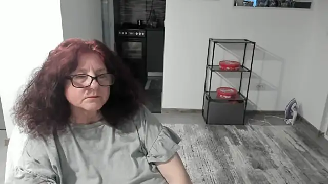 Snapshot of CatherineRowe chatting on 01/30/25, 05:41 CatherineRowe online show from 01/30/25, 05:41