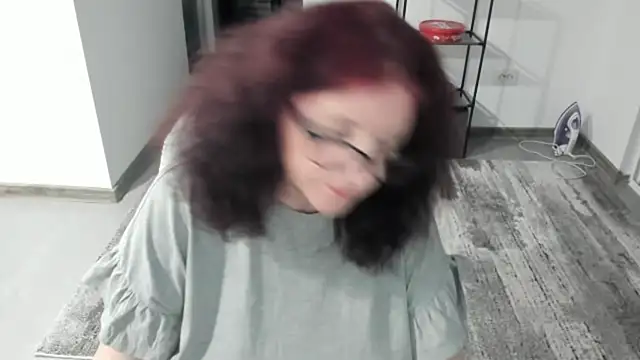 Snapshot of CatherineRowe chatting on 01/29/25, 05:24 CatherineRowe online show from 01/29/25, 05:24