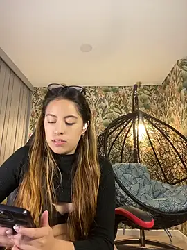Ambar Zaf online show from 06/06/26, 12:05