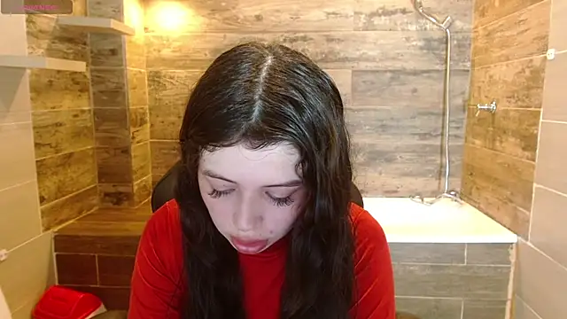 Snapshot of Sophie_Copers chatting on 04/13/26, 02:32 Sophie Copers online show from 04/13/26, 02:32