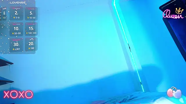 Snapshot of axelsexxy chatting on 04/13/26, 05:22 axelsexxy online show from 04/13/26, 05:22