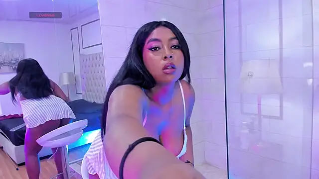NatashaLuxy online show from 05/05/26, 03:59