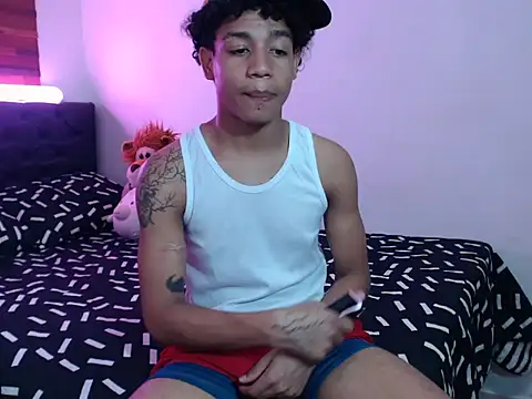 aarom  online show from 04/15/26, 10:32