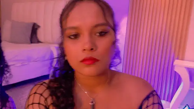 Snapshot of ValeriaJolie chatting on 04/10/26, 02:51 ValeriaJolie online show from 04/10/26, 02:51